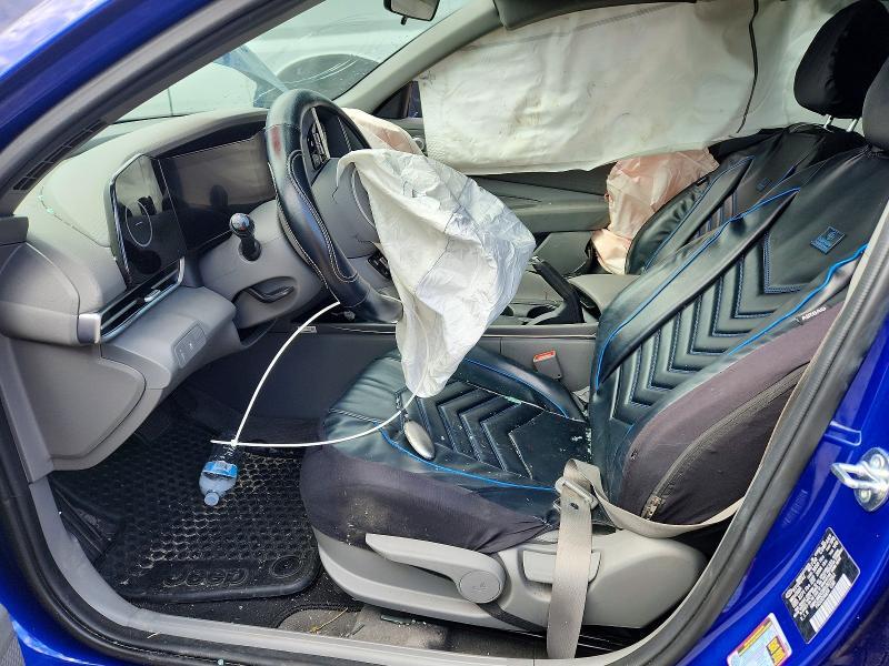 2024 HYUNDAI ELANTRA SEL — Фото 7 из 12