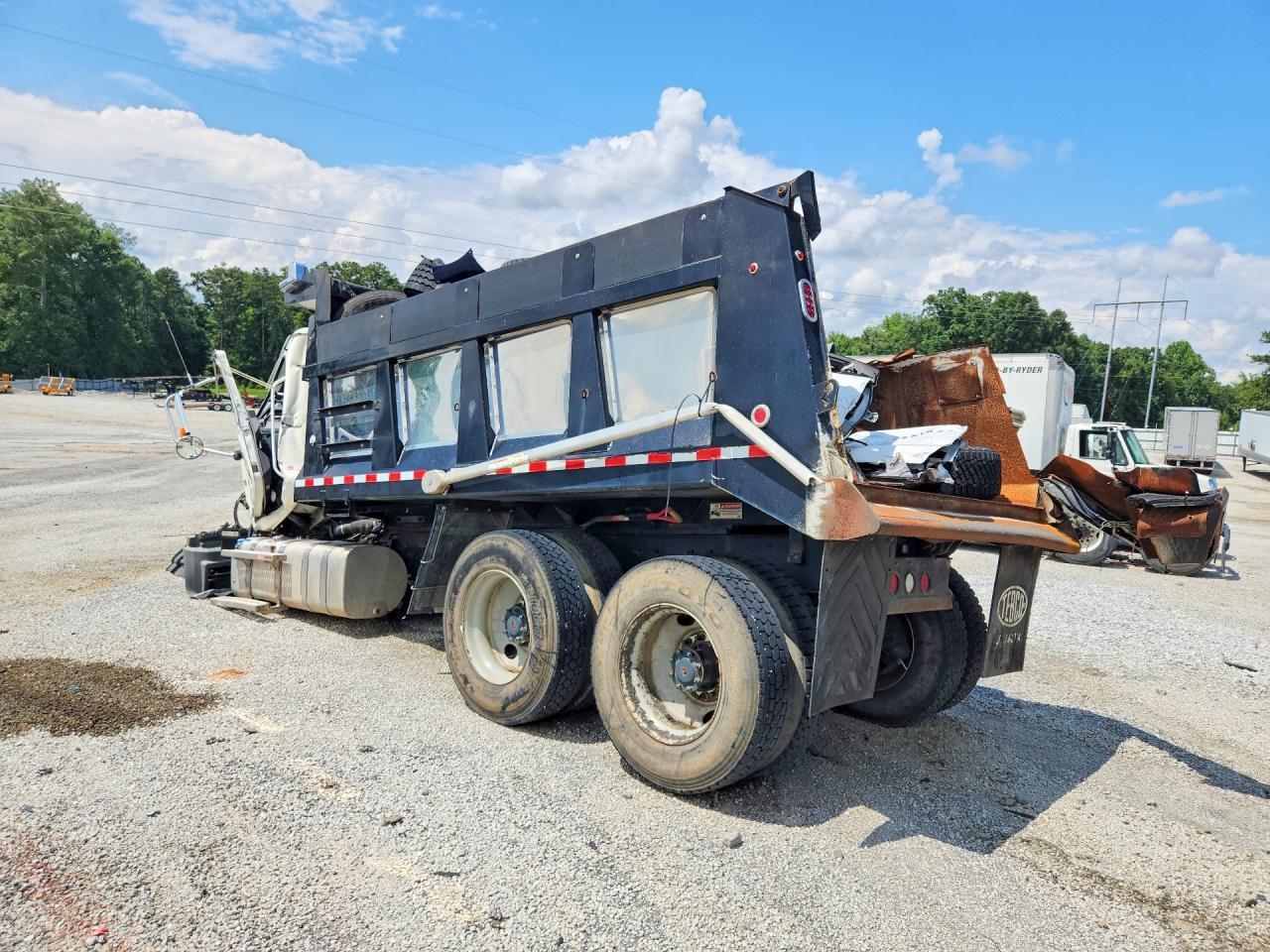2024 MACK GRANITE DUMP TRUCK — Фото 2 из 13