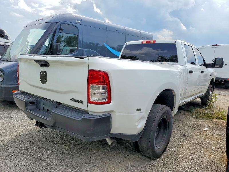2024 RAM 3500 TRADESMAN — Фото 4 из 10