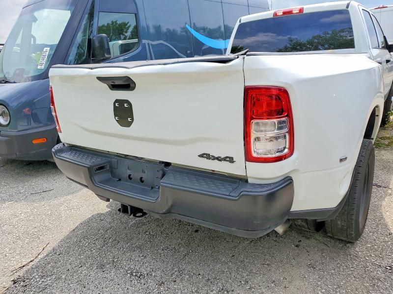 2024 RAM 3500 TRADESMAN — Фото 9 из 10