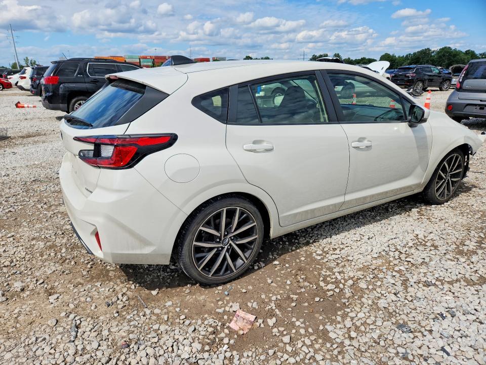 JF1GUAFC4R8243633 2024 SUBARU IMPREZA photo no. 3