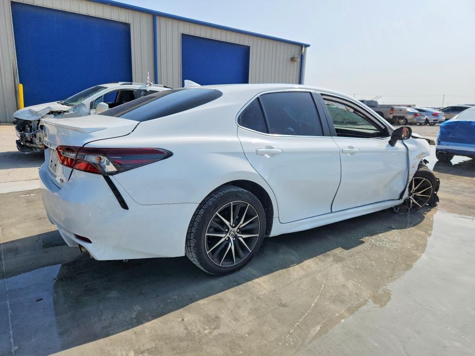 2024 TOYOTA CAMRY SE — Фото 3 из 13