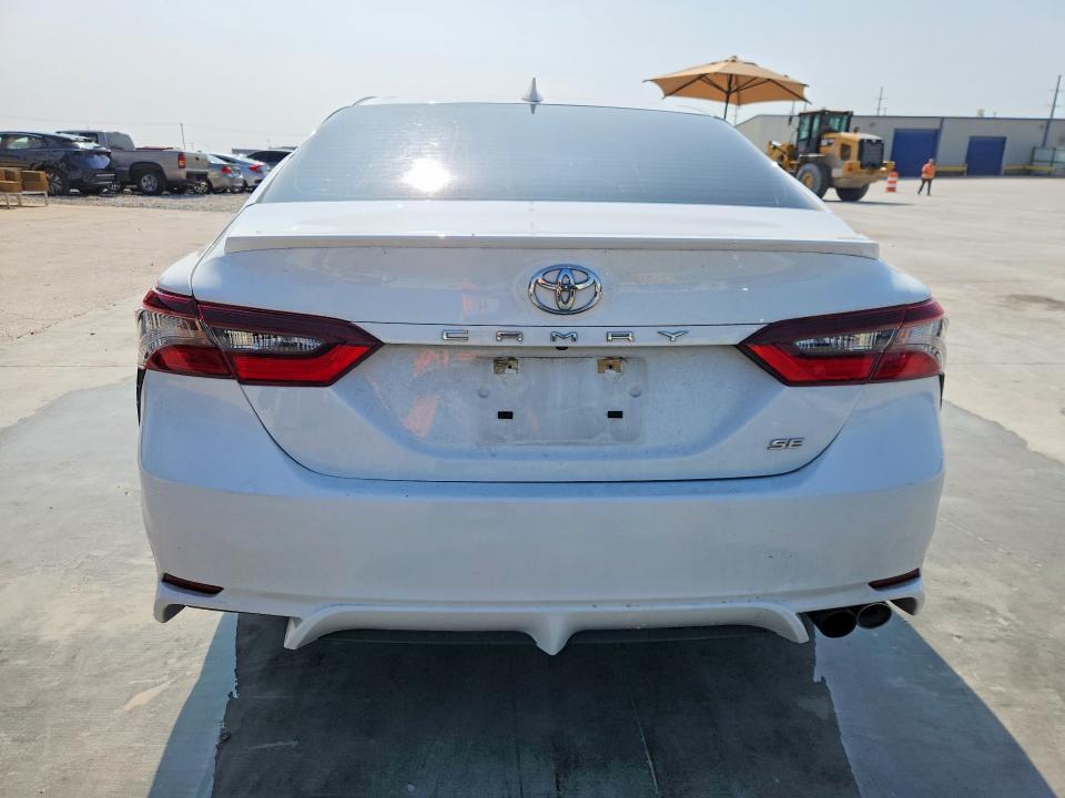 2024 TOYOTA CAMRY SE — Фото 6 из 13