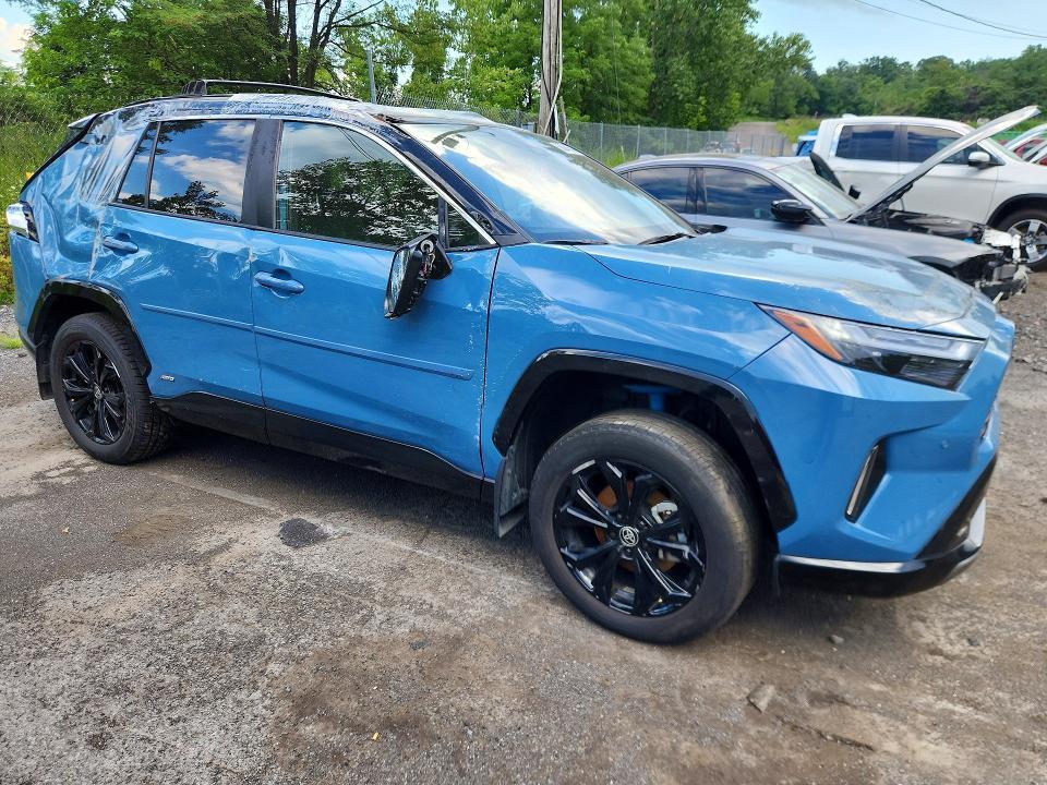 2024 TOYOTA RAV4 XSE — Фото 4 из 13