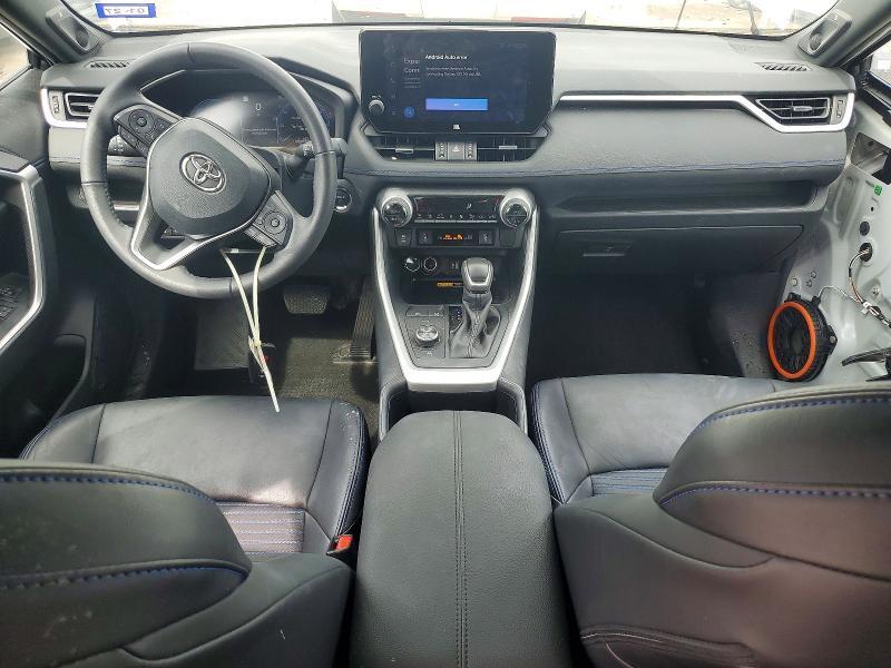 2024 TOYOTA RAV4 XSE — Фото 8 из 12