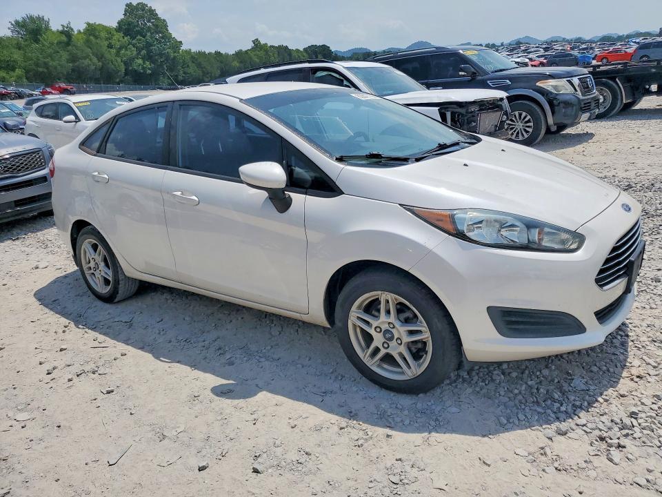 2019 FORD FIESTA SE — Фото 4 из 12