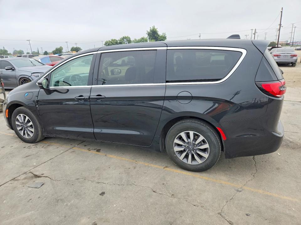 2023 CHRYSLER PACIFICA HYBRID TOURING L — Фото 2 из 13