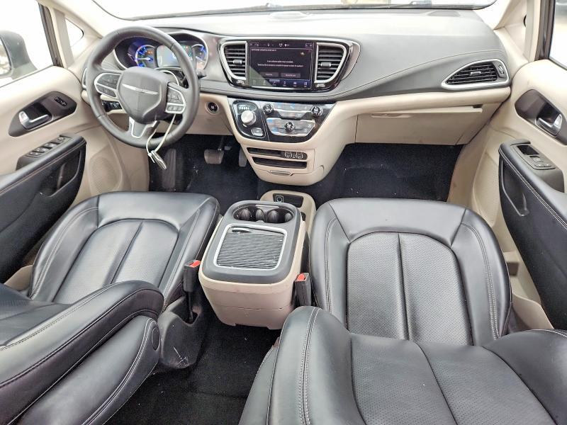 2023 CHRYSLER PACIFICA HYBRID TOURING L — Фото 8 из 13
