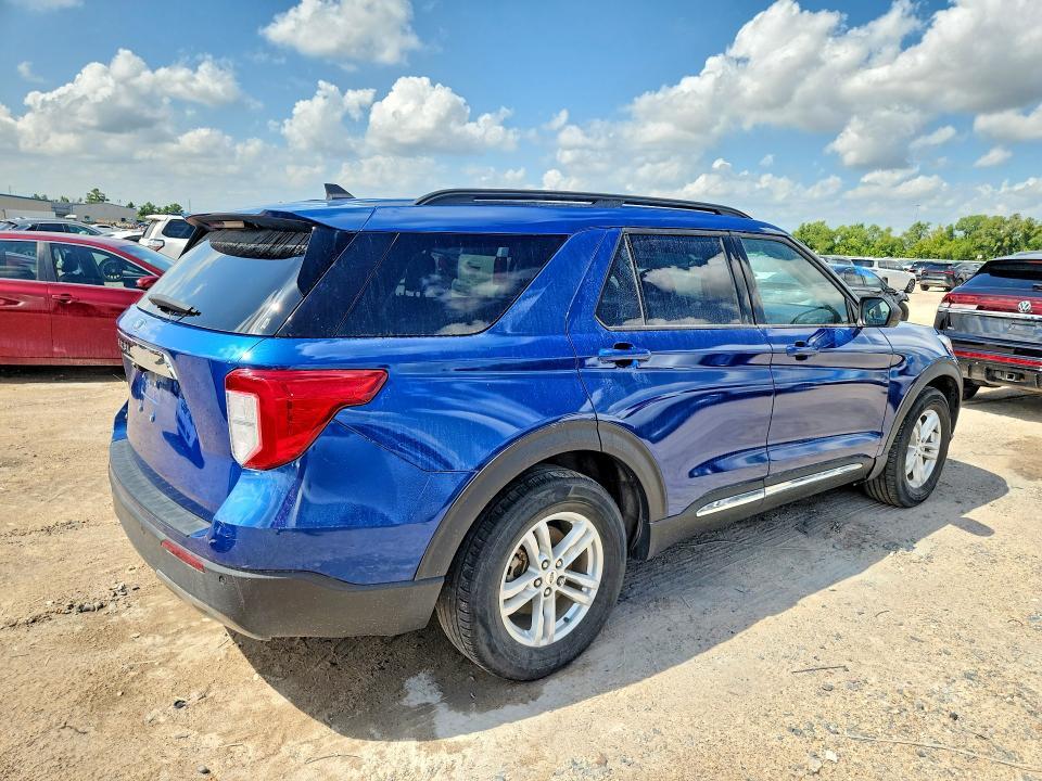 2023 FORD EXPLORER XLT — Фото 3 из 13