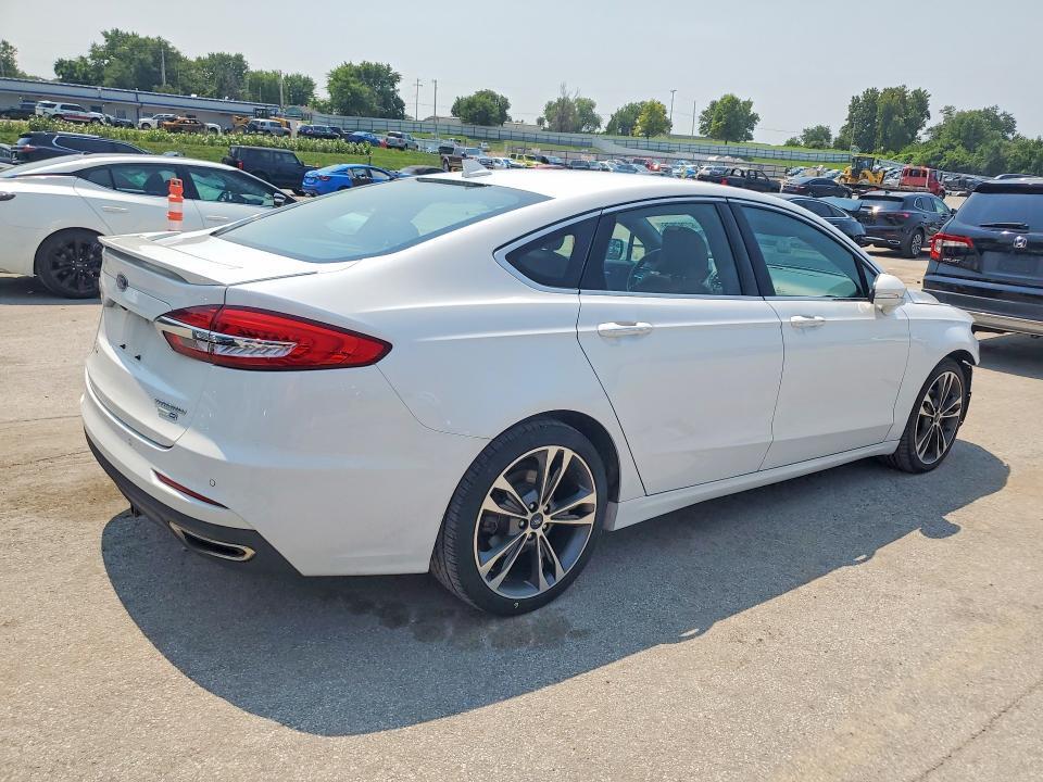 2019 FORD FUSION TITANIUM — Фото 3 из 12