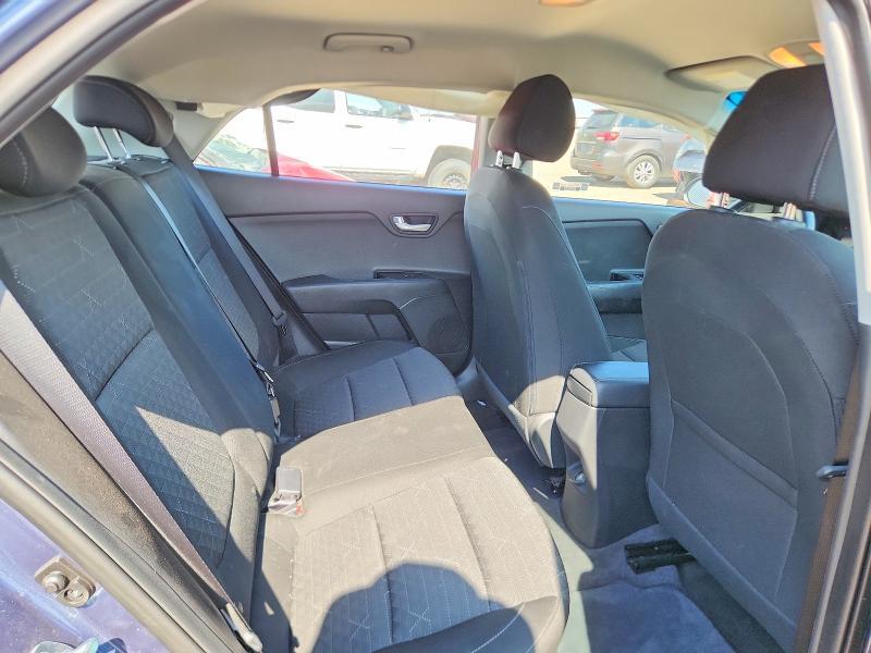 2023 KIA RIO S — Фото 10 из 12