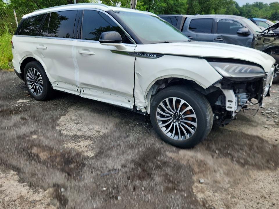 2023 LINCOLN AVIATOR — Фото 4 из 13