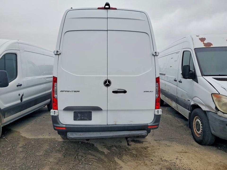 2023 MERCEDES-BENZ SPRINTER 2500 — Фото 6 из 14
