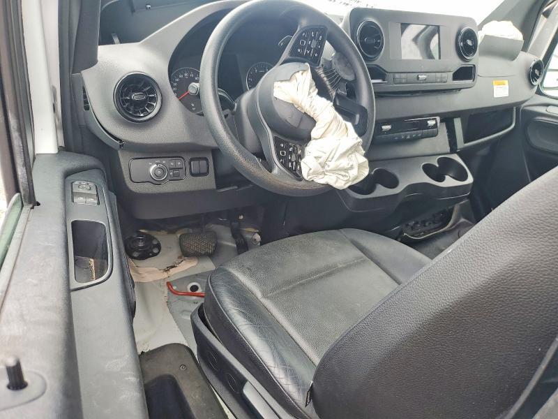2023 MERCEDES-BENZ SPRINTER 2500 — Фото 8 из 14