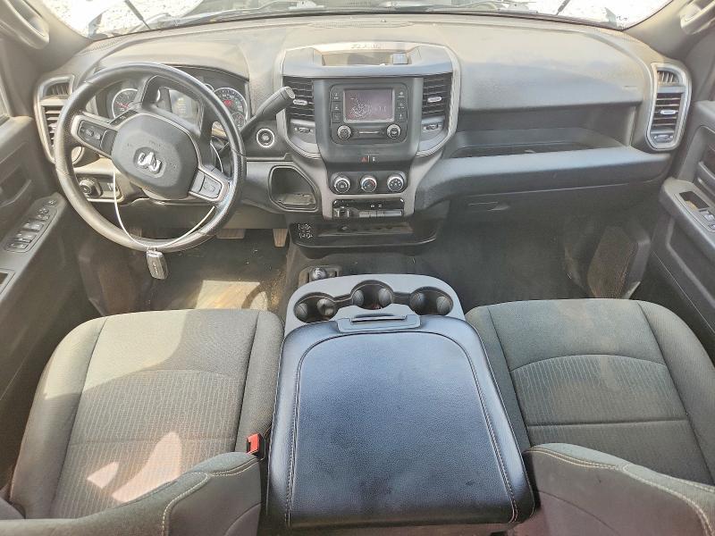 2023 RAM 3500 TRADESMAN — Фото 8 из 12