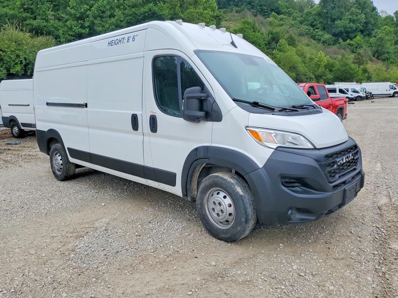 2023 RAM PROMASTER 2500 CARGO — Фото 4 из 14