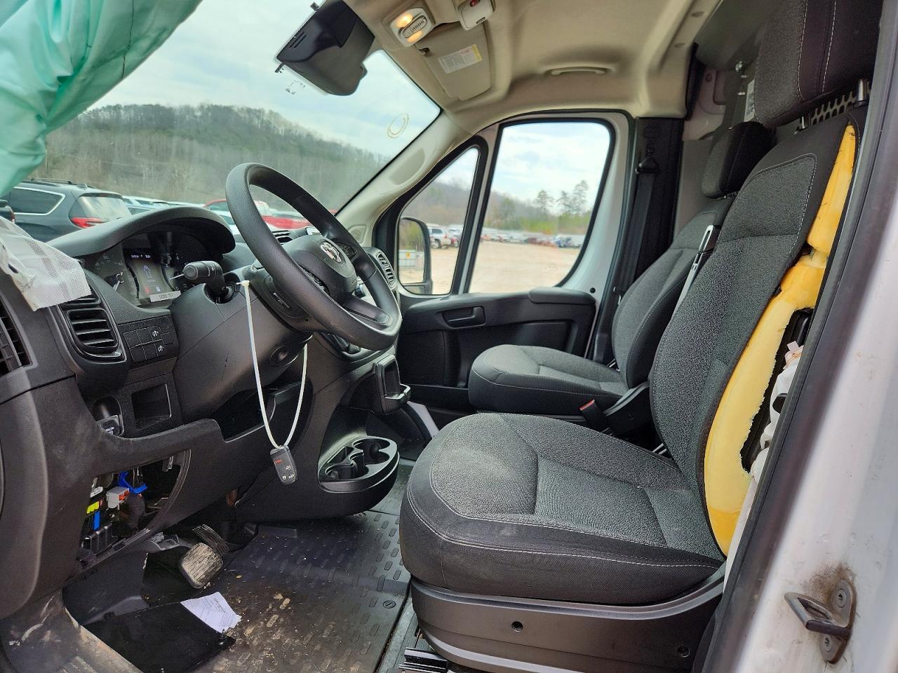 2023 RAM PROMASTER 2500 CARGO — Фото 7 из 14