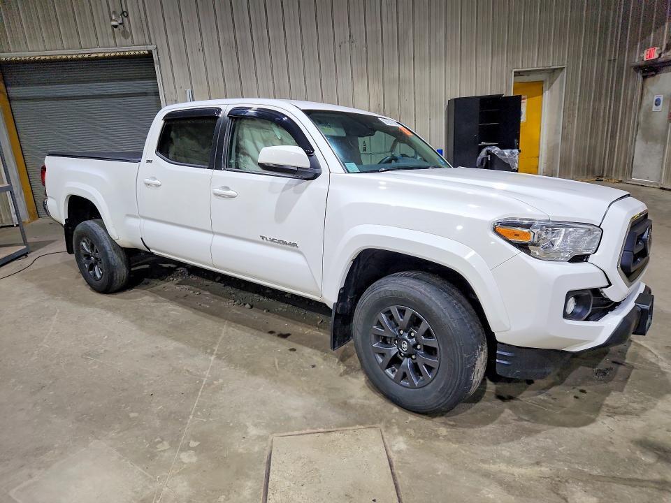 2023 TOYOTA TACOMA SR5 V6 — Фото 4 из 12