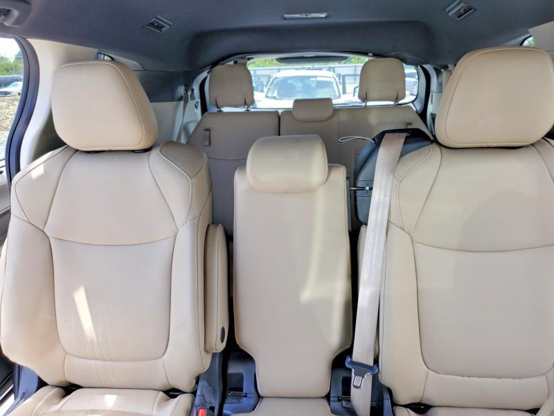 2023 TOYOTA SIENNA XLE — Фото 10 из 13