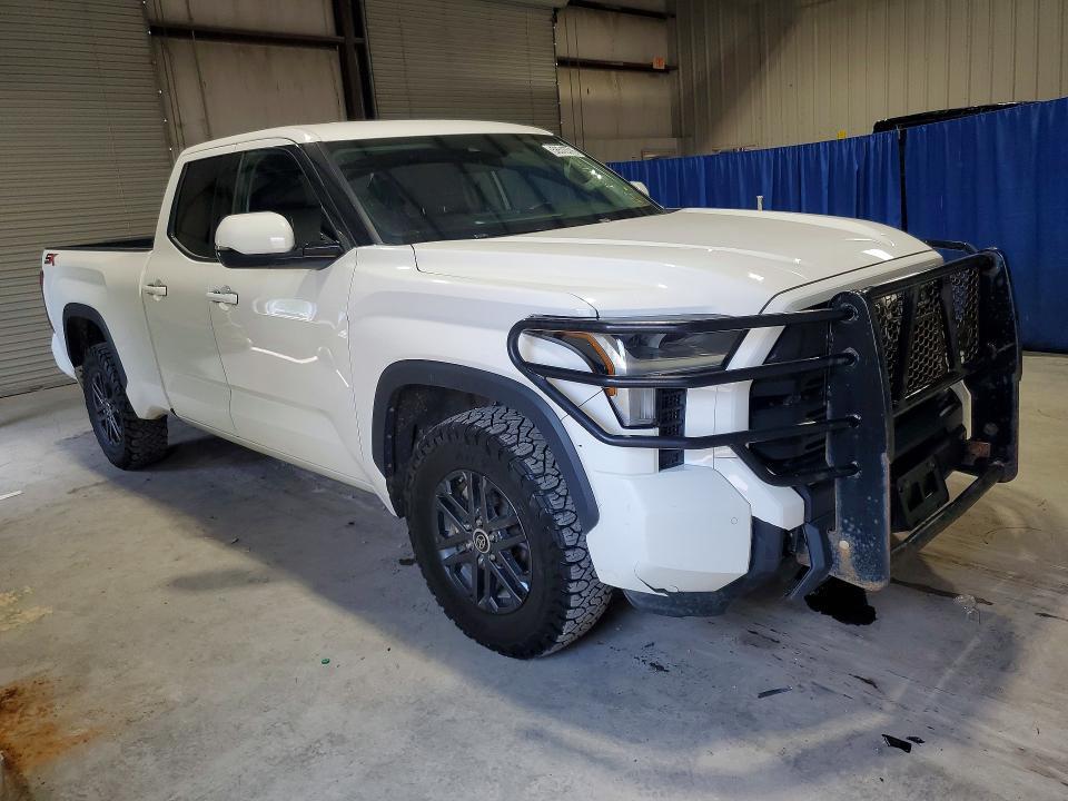 2023 TOYOTA TUNDRA SR5 — Фото 4 из 12