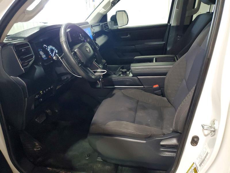2023 TOYOTA TUNDRA SR5 — Фото 7 из 12