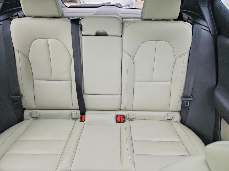 2023 VOLVO XC40 PLUS — Фото 10 из 13