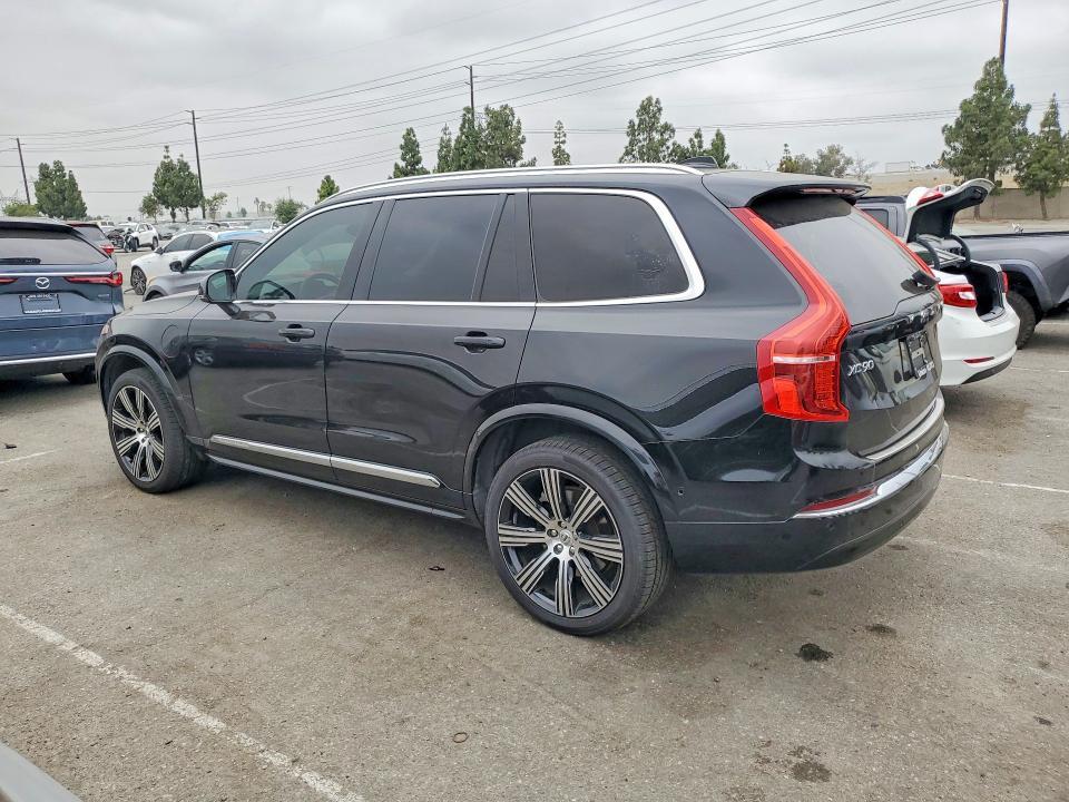 2023 VOLVO XC90 PLUS — Фото 2 из 13