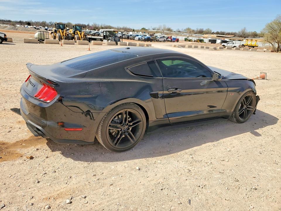 2019 FORD MUSTANG GT — Фото 3 из 12