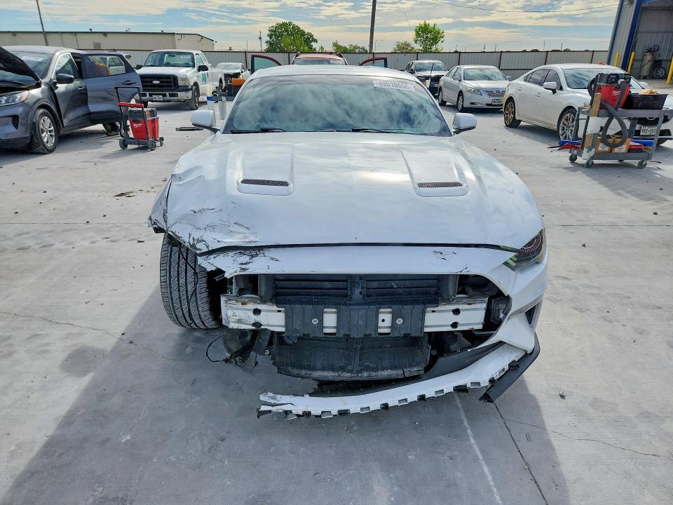 1FA6P8TH1K5185631 2019 FORD MUSTANG photo no. 5