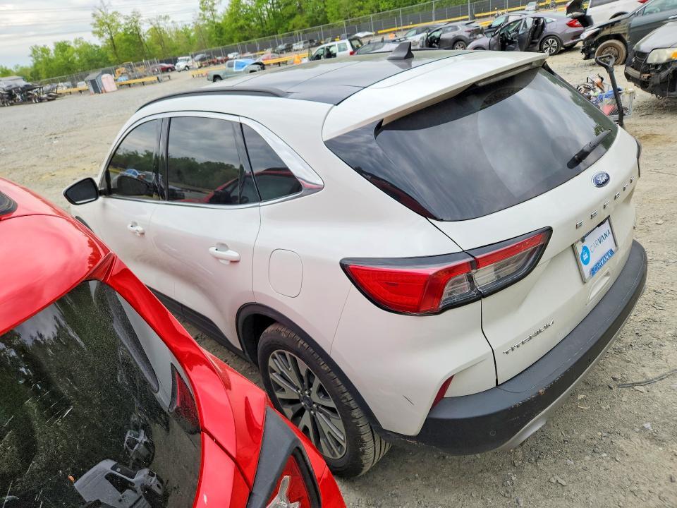 2022 FORD ESCAPE TITANIUM — Фото 2 из 13