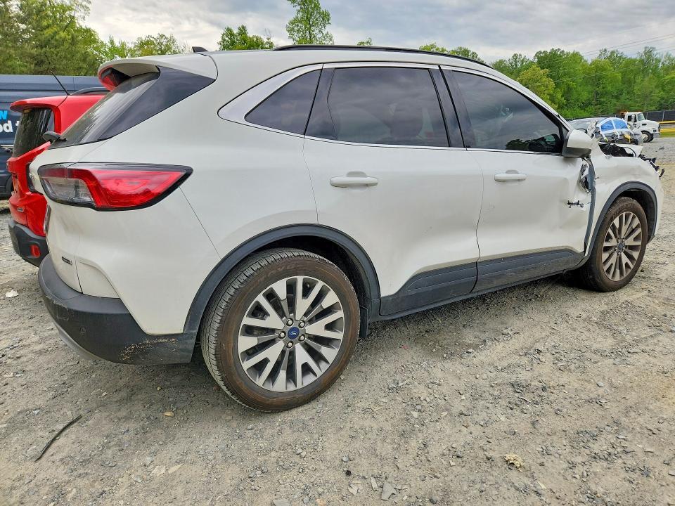 2022 FORD ESCAPE TITANIUM — Фото 3 из 13
