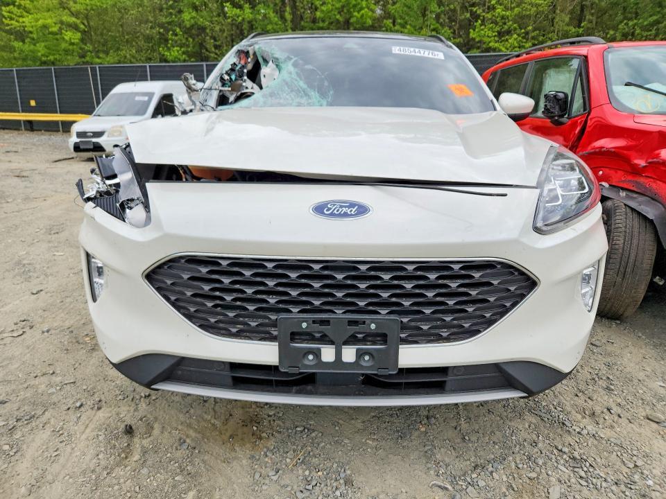 2022 FORD ESCAPE TITANIUM — Фото 5 из 13