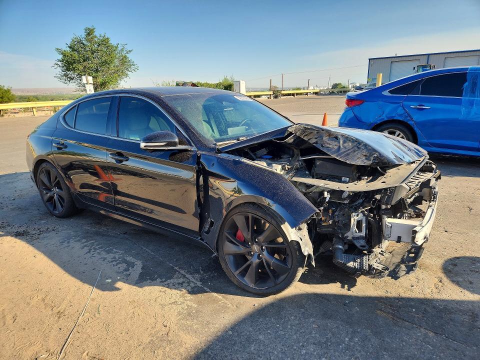 2022 GENESIS G70 3.3T STANDARD — Фото 4 из 13
