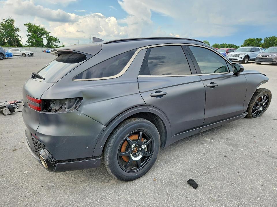 2022 GENESIS GV70 2.5T STANDARD — Фото 3 из 14