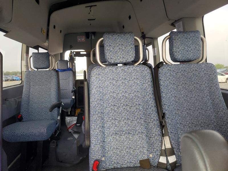 2019 FORD TRANSIT T-350 - WHEELCHAIR SHUTTLE BUS — Фото 10 из 13