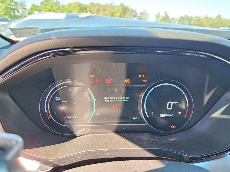 2022 KIA NIRO EX PREMIUM — Фото 9 из 13