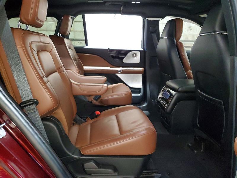 2022 LINCOLN AVIATOR RESERVE — Фото 11 из 14