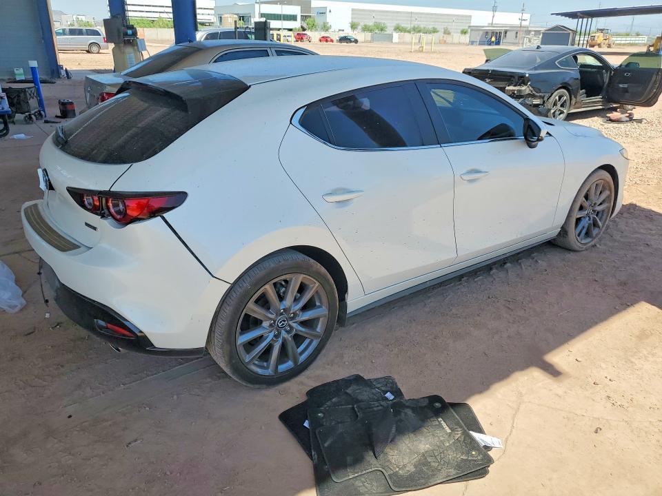 2022 MAZDA 3 SELECT — Фото 3 из 13