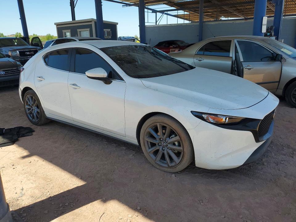 2022 MAZDA 3 SELECT — Фото 4 из 13