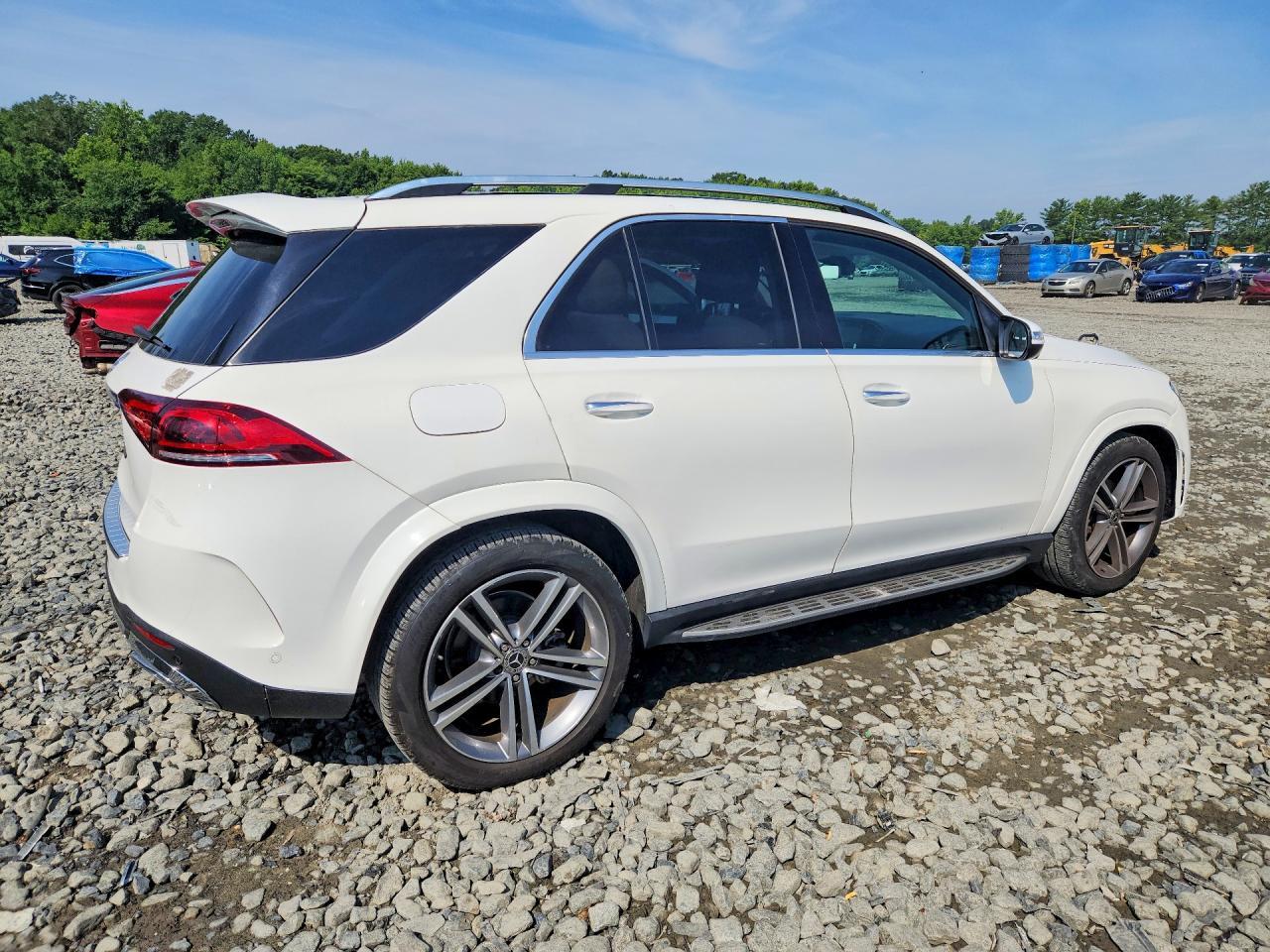 2022 MERCEDES-BENZ GLE 350 — Фото 3 из 12