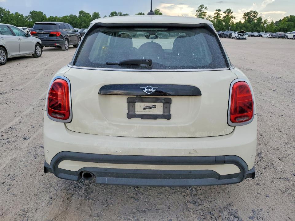 2022 MINI COOPER — Фото 6 из 12
