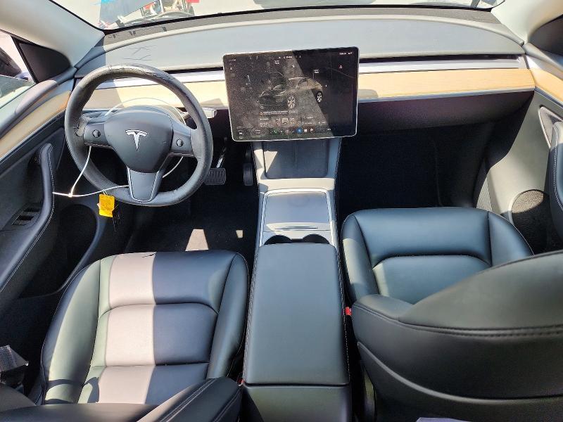 2022 TESLA MODEL Y — Фото 8 из 12