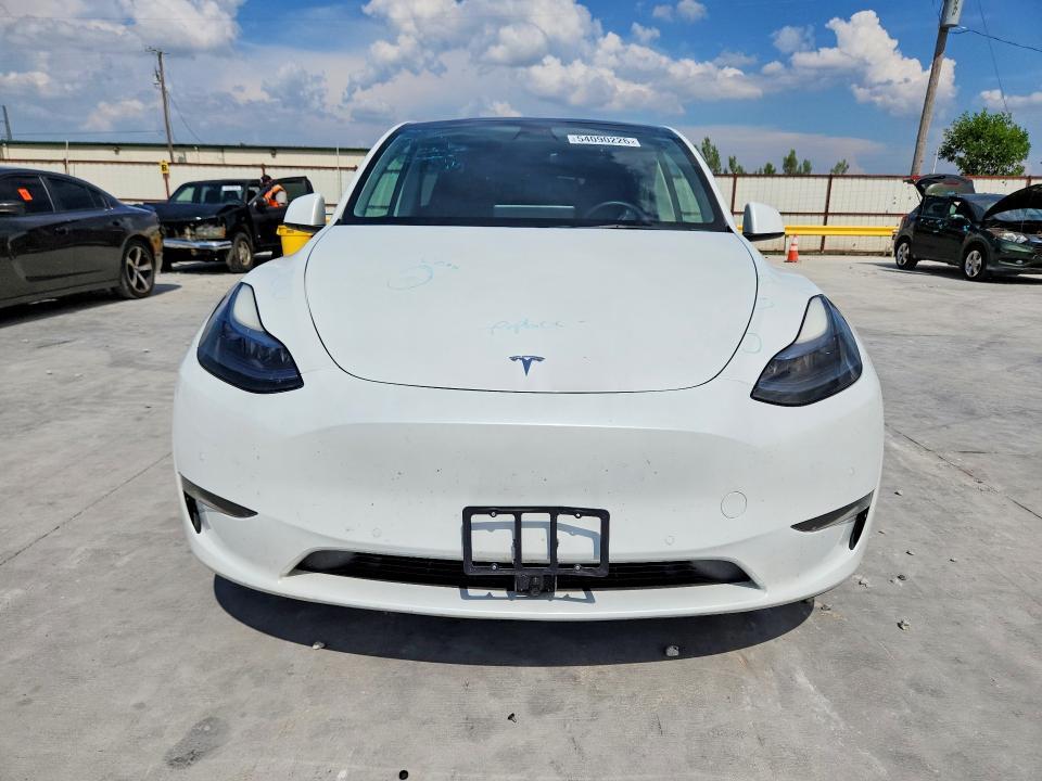 2022 TESLA MODEL Y — Фото 5 из 13