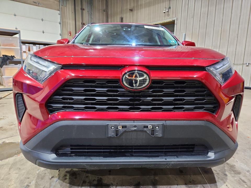 2022 TOYOTA RAV4 XLE — Фото 5 из 14