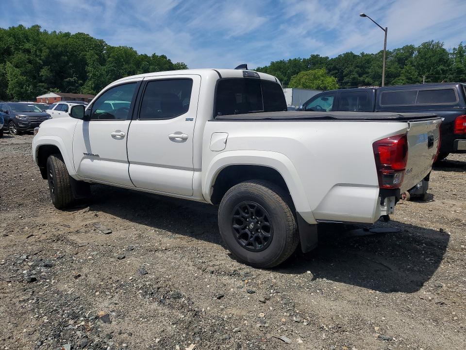 3TYCZ5AN9NT087660 2022 TOYOTA TACOMA photo no. 2