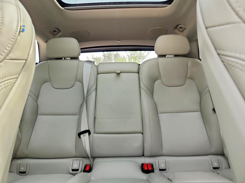 2022 VOLVO XC60 B6 INSCRIPTION — Фото 10 из 13