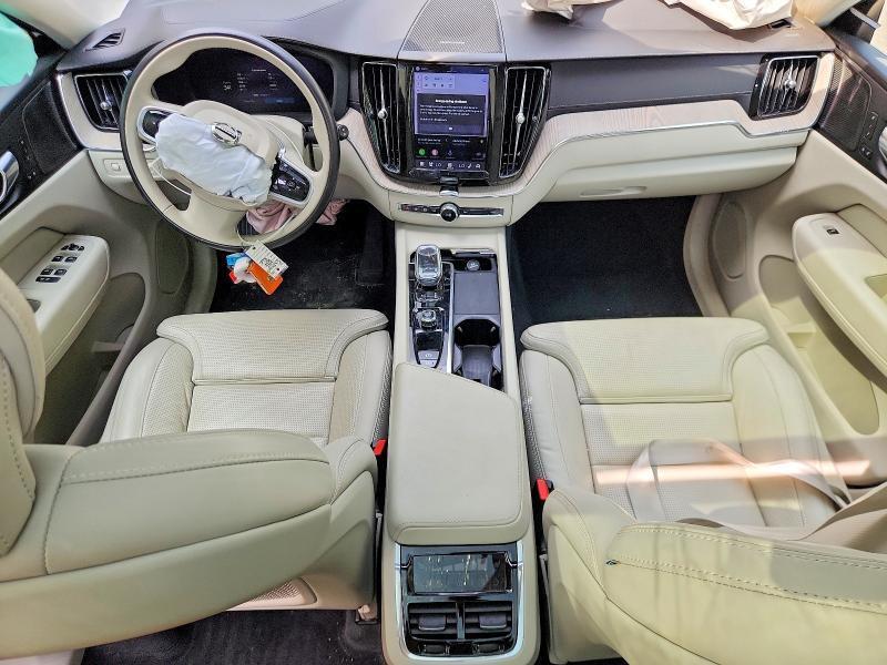 2022 VOLVO XC60 B6 INSCRIPTION — Фото 8 из 13