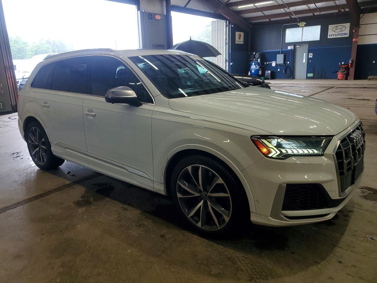 2021 AUDI SQ7 PREMIUM PLUS — Фото 4 из 13