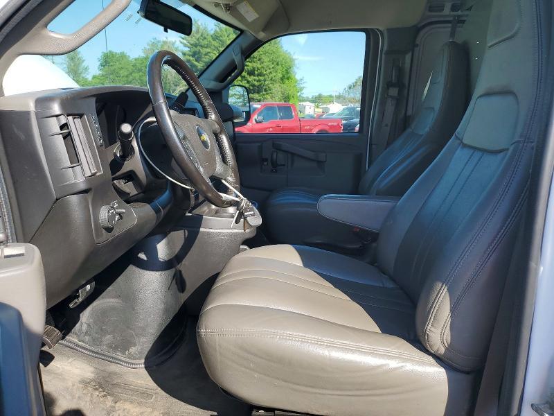 2021 CHEVROLET EXPRESS G2500 — Фото 7 из 13