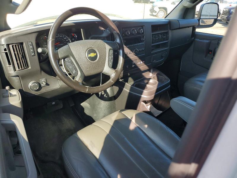 2021 CHEVROLET EXPRESS G2500 — Фото 8 из 13